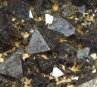 Magnetite - Mt. Huanaquino, Potos� Dept.Cercado Province, Bolivia