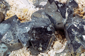 Magnetite - Mt. Huanaquino, Potos�, Cercado, Bolivia