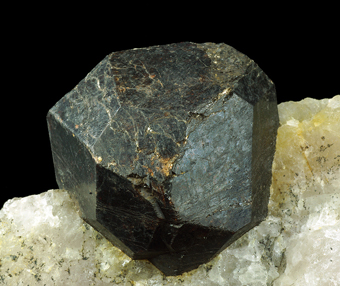 Almandine Garnet - Fretosoa Co., Itremo, Ambatofinandrahana, Madagascar