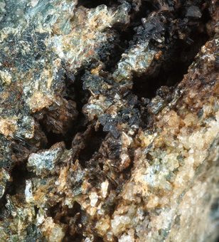 Magnesioh�gbomite-2N2S (TL) - Ruoutevare, Kvikkjokk, ,Norrbotten, Sweden