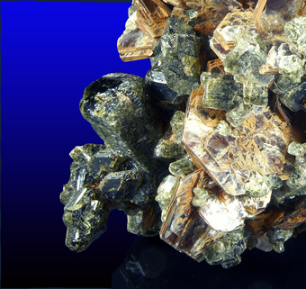 Apatite-CaF and muscovite, Z� Pinto prospect, Minas Gerais, Brazil