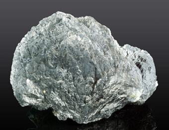 L�llingite, Huanggang mine, Inner Mongolia Aut. Region, China