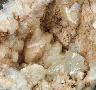 Gmelinite-Na, Wasson's Bluff, Nova Scotia, Canada