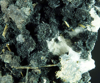 Omphacite, Titanite, Glaucophane, Epidote - Bric Vert, Quincinetto, Piedmont, Italy