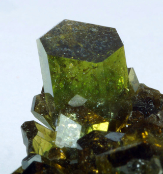 Uvite, Magnesite - Serra das �guas, Brumado - Brazil