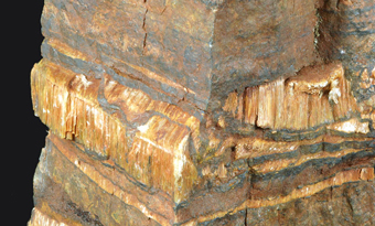 Amosite (TL) and Greunerite, Penge mine, Limpopo Province, South Africa