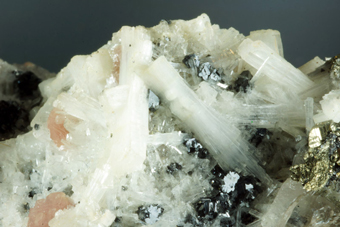 Bertrandite, Rhodochrosite, Ferberite, Kara-Oba W deposit, Karagandy province, Kazakhstan