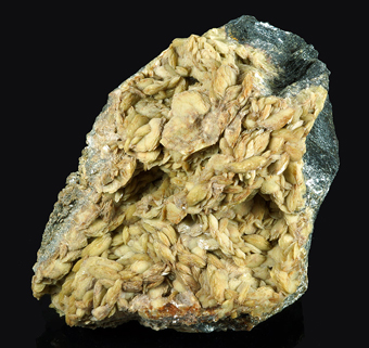Siderite on hematite - Brosso Mine, Brosso - Piedmont, Italy