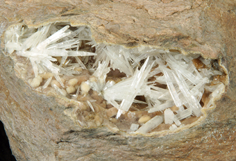 Aragonite - Voltago, Agordo, Veneto, Italy