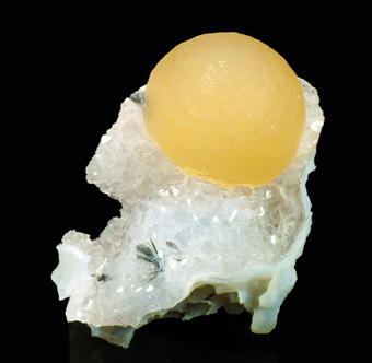 Fluorite on Quartz,Nasik district, Maharastra, India