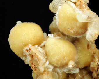 Thomsonite, Stilbite - Shakur Quarry, Nasik District, Maharastra, India