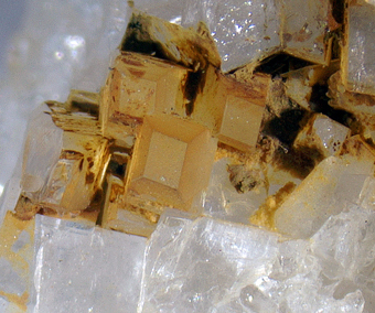 Thomsenolite (TL), Criolite (TL), Pachnolite (TL) - Ivigtut, Greenland