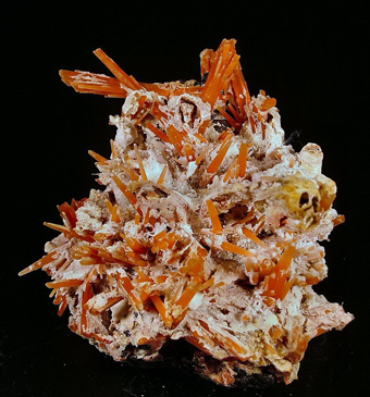Red Quartz on Sphalerite - 2nd Sovietskii Mine, Dal'negorsk (Dalnegorsk; Tetyukhe; Tjetjuche; Tetjuche), Kavalerovo Mining District, Primorskiy Kray, Far-Eastern Region, Russia