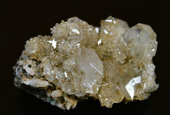 Datolite, Quartz, Axinite-Fe on Hedenbergite - Dal'negorsk (Dalnegorsk; Tetyukhe; Tjetjuche; Tetjuche), Kavalerovo Mining District, Primorskiy Kray, Far-Eastern Region, Russia