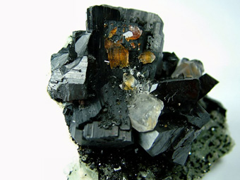 Babingtonite and Quartz on Prehnite - Hongquizhen Quarry, Meigu Co., Liangshan Autonomous Prefecture, Sichuan Province, China