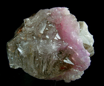 Quartz var. Rose Quartz on Quartz var. Smoky Fenster Quartz - Alto da Pitorra, Laranjeiras, Galil�ia, Doce valley, Minas Gerais, Brazil