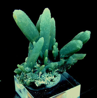 Prase Quartz with Hematite - Serifos Island (Seriphos), Cyclade Islands (Cyclades; Kikladhes; Nomos Kikladhon), Kykl�des Prefecture, Aegean Islands Department (Aiya�on), Greece