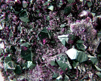 Kammererite (Chromian Chlinoclore) - Kop Krom mine, Kop Daglari, Erzurum Province, Eastern Anatolia Region, Turkey