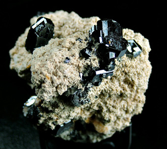 Rutile - Kapudzhukh Mt (Kaputdzhukh Mt; Kaputjukh Mt), Paragachai, Orubad District, Zangezur range, Syunik' Province, Armenia