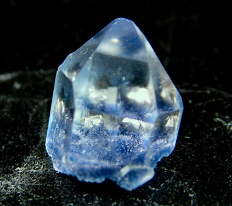 Quartz with Dumortierite's inclusions - Vaca Morta quarry, Serra da Vereda, Boquira, Bahia, Brazil