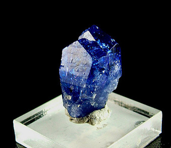 Zoisite var. Tanzanite with Diopside - Merelani Hills (Mererani), Lelatema Mts, Simanjiro District, Manyara Region, Tanzania