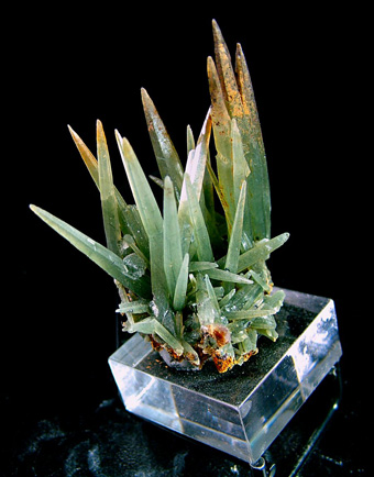 Prase Quartz - Serifos Island (Seriphos), Cyclade Islands (Cyclades; Kikladhes; Nomos Kikladhon), Kykl�des Prefecture, Aegean Islands Department (Aiya�on), Greece