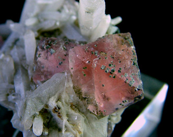 Pink Fluorite and Quartz on Andradite - Huanggang Fe-Sn deposit (Huanggangliang Mine; Huanggang Mine), Hexigten Banner (Keshiketeng Co.), Ulanhad League (Chifeng Prefecture), Inner Mongolia Autonomous Region, China