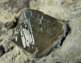 Sulphohalite on Hanksite - Searles Lake, San Bernardino Co., California, USA