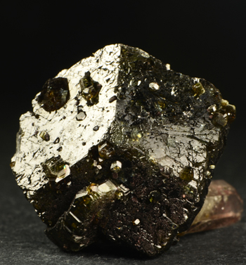 Uvite and Quartz - Pomba pit, Serra das �guas, Brumado, Bahia, Brazil