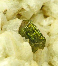 Titanite and Albite - Somosierra, Madrid, Spain