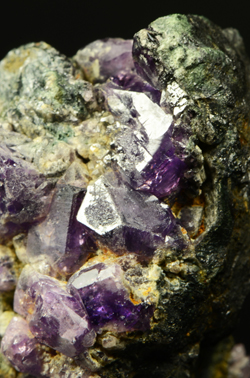 Strengite - Kreuzberg Mt. (Rose quartz cliff), Pleystein, Vohenstrau�, Oberpf�lzer Wald, Upper Palatinate, Bavaria, Germany