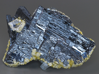 Ferberite, fluorapatite and muscovite -Panasqueira mine - Couto Mineiro da Panasqueira - Panasqueira - Covilh� - Castelo Branco distr. - Portugal