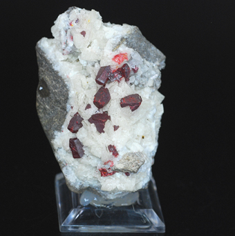 Cinnabar on dolomite - Tongren pref. - Guizhou prov. - China