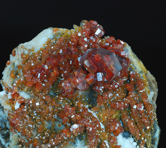 Vanadinite and baryte - Mibladen mine - Mibladene - Upper Moulouya lead distr. - Midelt - Kh�nifra prov. - Mekn�s-Tafilalet reg. - Morocco