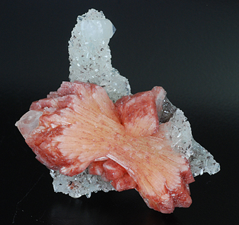 Stilbite and apophyllite - Jalgaon distr. - Maharastra - India