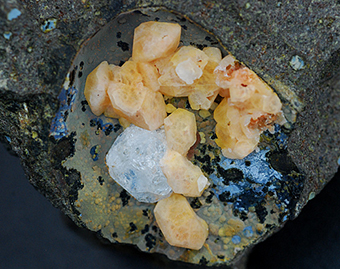 Gmelinite-Ca and chabazite - Contrada Bagattei - Vestenanuova - Verona prov. - Veneto - Italy