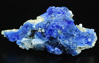 Carletonite - Poudrette quarry - Mont Saint-Hilaire - La Vall�e-du-Richelieu RCM - Mont�r�gie  Qu�bec - Canada