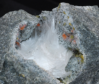 Makatite, villiaumite and tuperssuatsiaite - Aris Quarries - Aris - Windhoek distr. - Khomas Region - Namibia