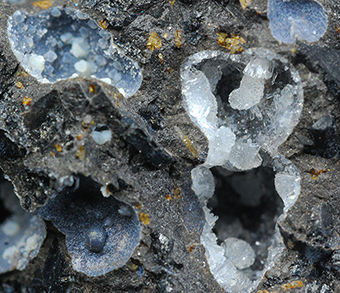 Faujasite-Na, phillipsite and offretite - Limberg quarries - Sasbach - Kaiserstuhl - Baden-W�rttemberg - Germany