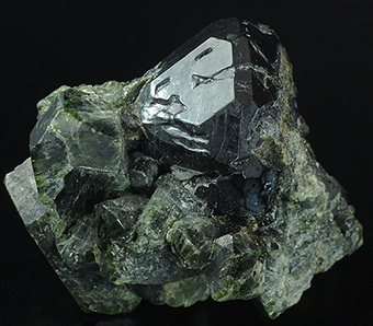 Spinel var. Pleonaste -Toal de la Foia - Monzoni Mts - Fassa valley - Trento prov. - Trentino-Alto Adige - Italy