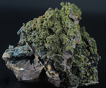 Corkite on goethite - Serra da Mina mine - Cercal - Santiago do Cac�m - Set�bal distr. - Portugal