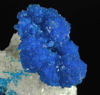 Cavansite, stilbite and heulandite -  Wagholi quarry - Poona distr. - Maharastra state - India