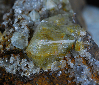 Wardite - Rapid Creek - Dawson Mining distr. - Yukon - Canada