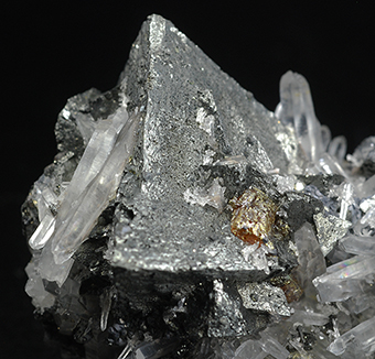 Tetrahedrite and quartz - Casapalca mine - Casapalca - Huarochiri prov. - Lima deptm. - Peru