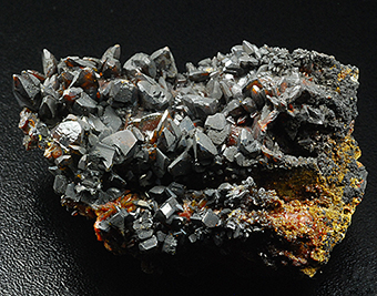Descloizite - Berg Aukas mine - Grootfontein Distr. - Otjozondjupa Region - Namibia