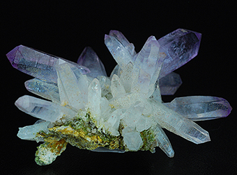 Quartz (var. amethyst) and epidote - Las Vigas Area - Vera Cruz - Mexico