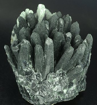 Quartz var. prase quartz - Huanggang mine - Hexigten Banner -  Chifeng Pref. - Inner Mongolia Autonomous Region - China