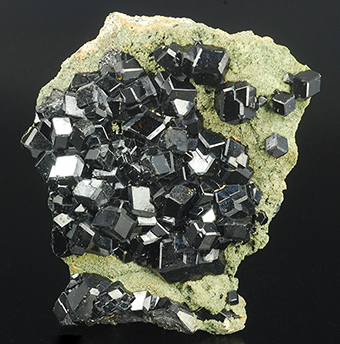 Andradite var. melanite garnet - Sandar� - Arrondissement Sandar� - Commune Sandar� - Cercle de Nioro du Sahel - Kayes Region - Mali