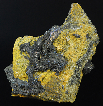 Andorite and zinkenite - San Jos� mine - Oruro City - Cercado prov. - Oruro dept. - Bolivia