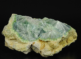 Wavellite - Mauldin Mountain quarries - Mauldin Mt. - Montgomery Co. - Arkansas - USA
